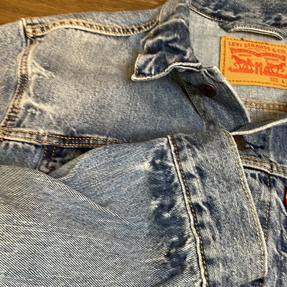 Levi’s weathered denim jacket - Picture 4 of 4